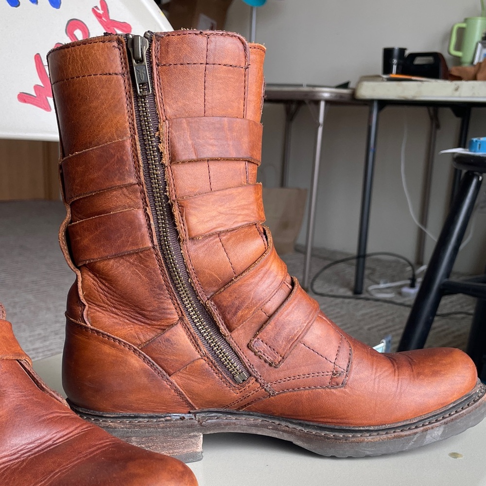 Frye boots - Picture 3 of 8